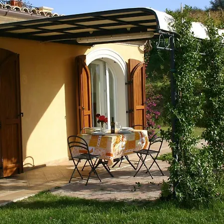 Agriturismo Madonnabruna شقة فيرمو
